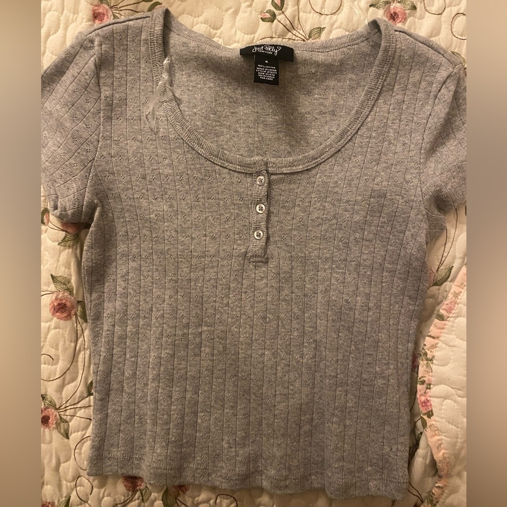 Brandy Melville inspired eyelet top. Grey up short sleeve sized small !